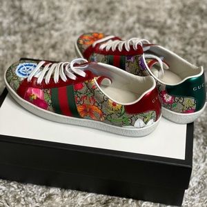 GUCCI FLORAL SNEAKERS